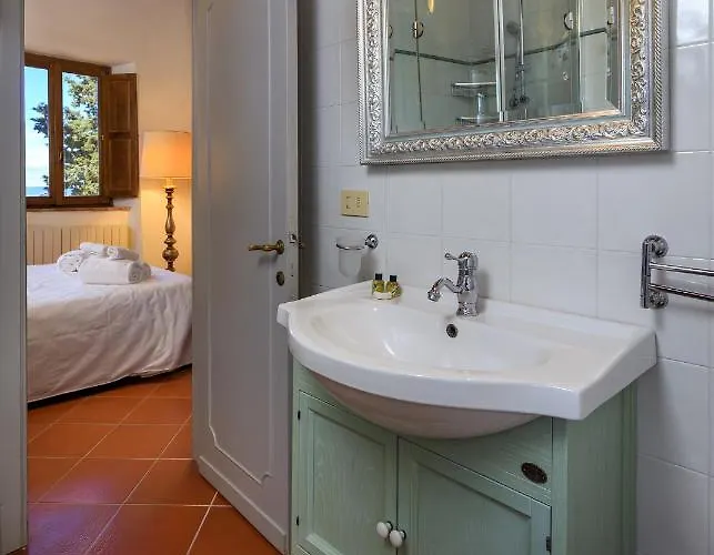 Lantgård Le Filigare Wine & Country Relais San Donato in Poggio